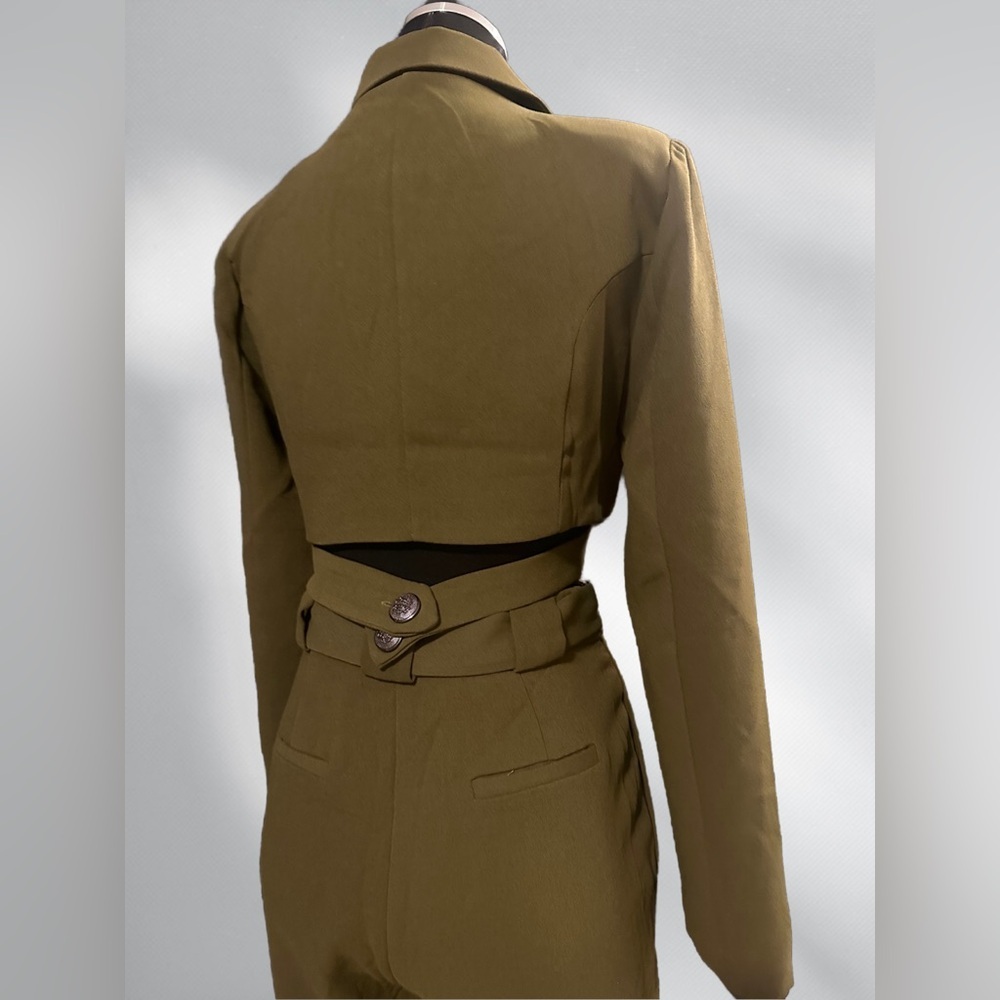 Torn by Ronny Kobo cropped blazer set - Picture 4 of 7